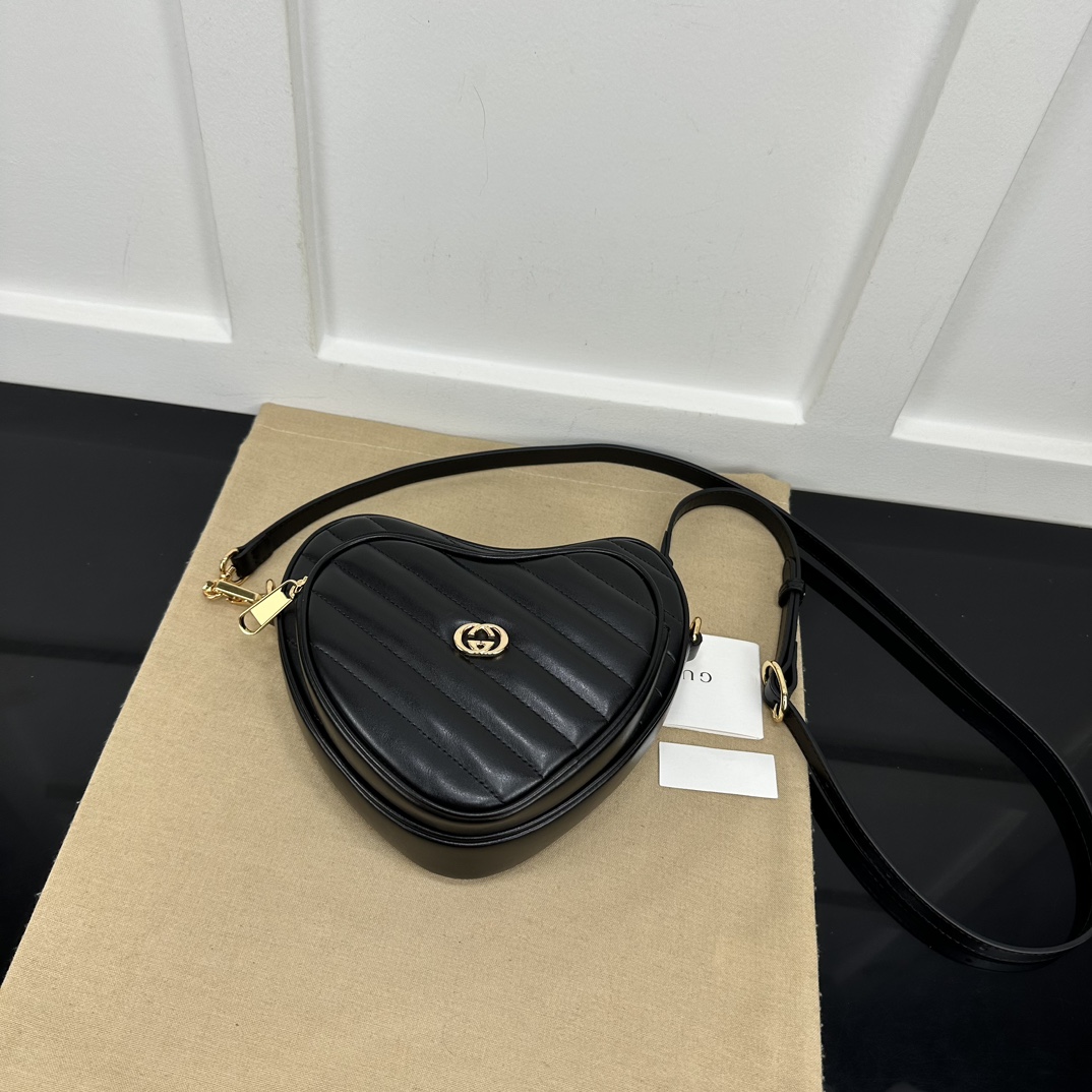 Gucci Satchel Bags